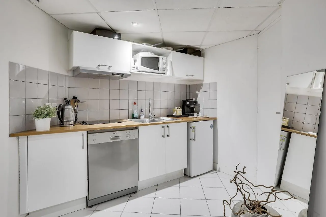 Apartment Triplex In Boulevard De Magenta By Guestready